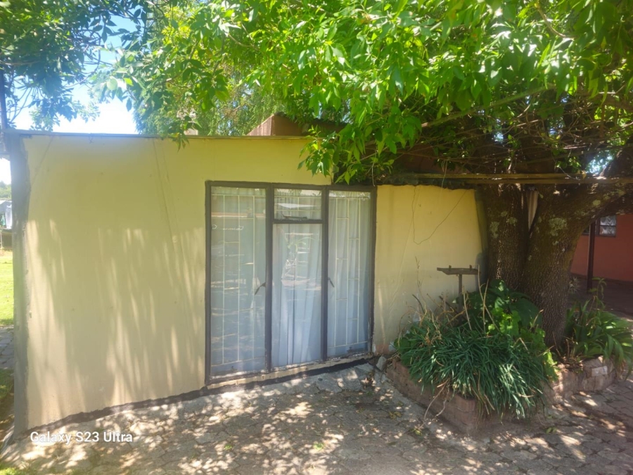 4 Bedroom Property for Sale in Ladybrand Free State